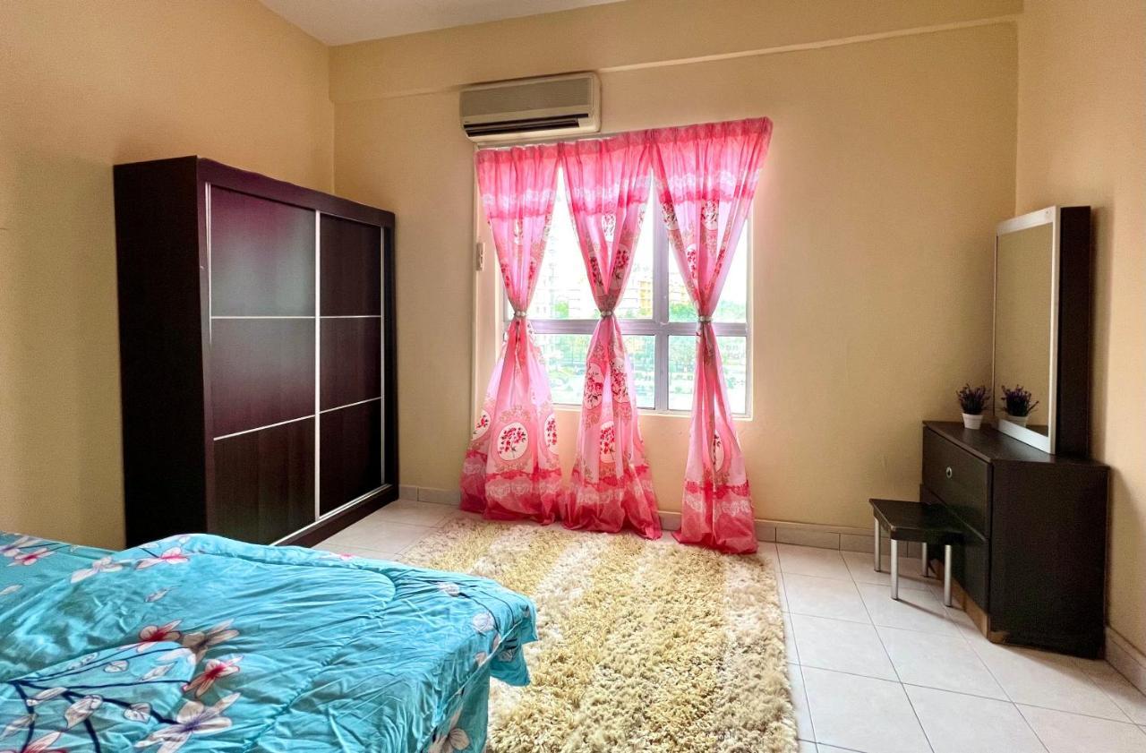Pd Vip Pool View W Wifi - Anugerah Staycation Port Dickson Esterno foto